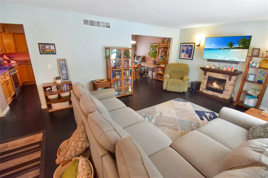 5629 Powderhorn Drive, Kalamazoo, MI 49009 - Image #2