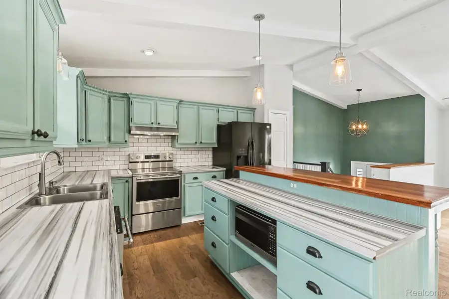 451 6 Mile Road, Northfield, MI 48189 - Image #3