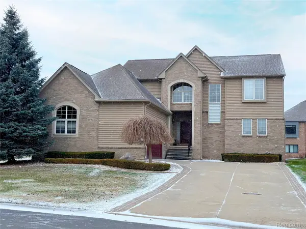 59779 Glacier Spring Drive S #8, Washington, MI 48094
