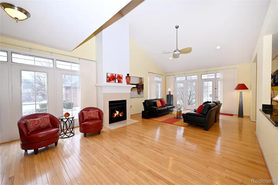 59779 Glacier Spring Drive S #8, Washington, MI 48094 - Image #3