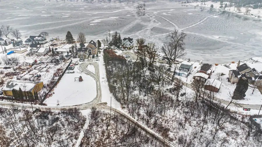 10151 Walnut Shores Drive, Fenton, MI 48430 - Image #3