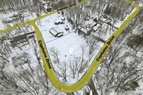 4081 Captains Drive, Huron, MI 48725