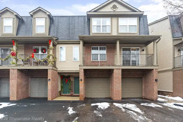 614 Napa Valley Drive #11, Milford, MI 48381