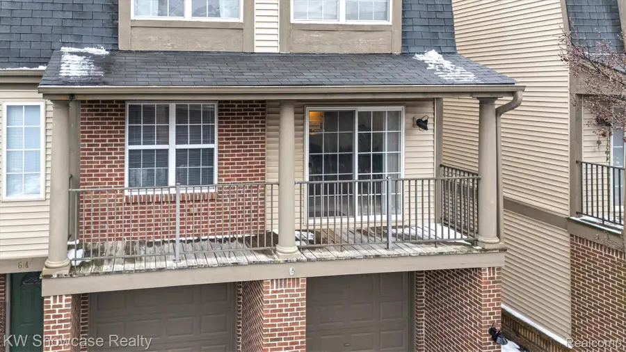 614 Napa Valley Drive #11, Milford, MI 48381 - Image #2