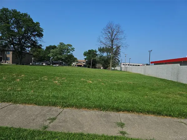 2219 Kinmore Street, DearbornHeights, MI 48127