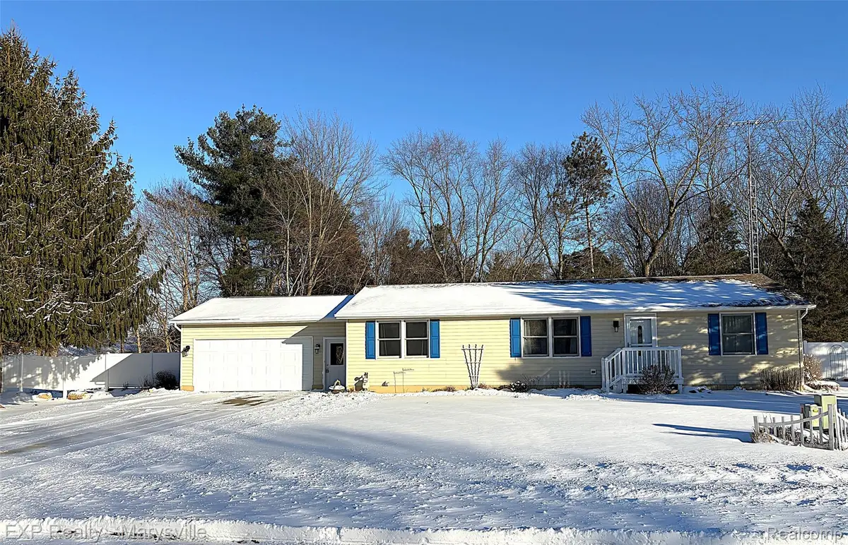 100 Hickory Lane, Yale, MI 48097 - Image #1