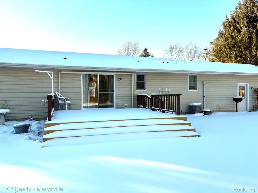 100 Hickory Lane, Yale, MI 48097 - Image #2