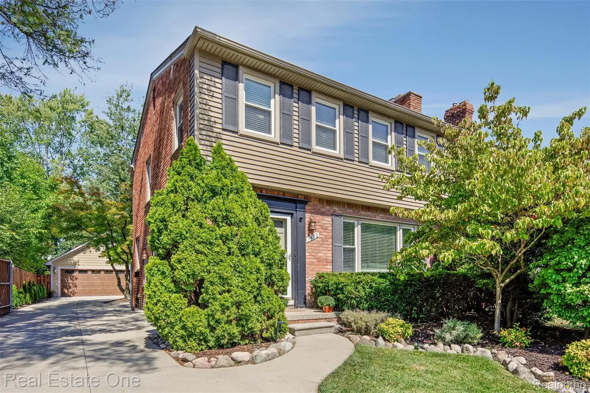 1630 W 12 Mile Road, Royal Oak, MI 48073 - #1