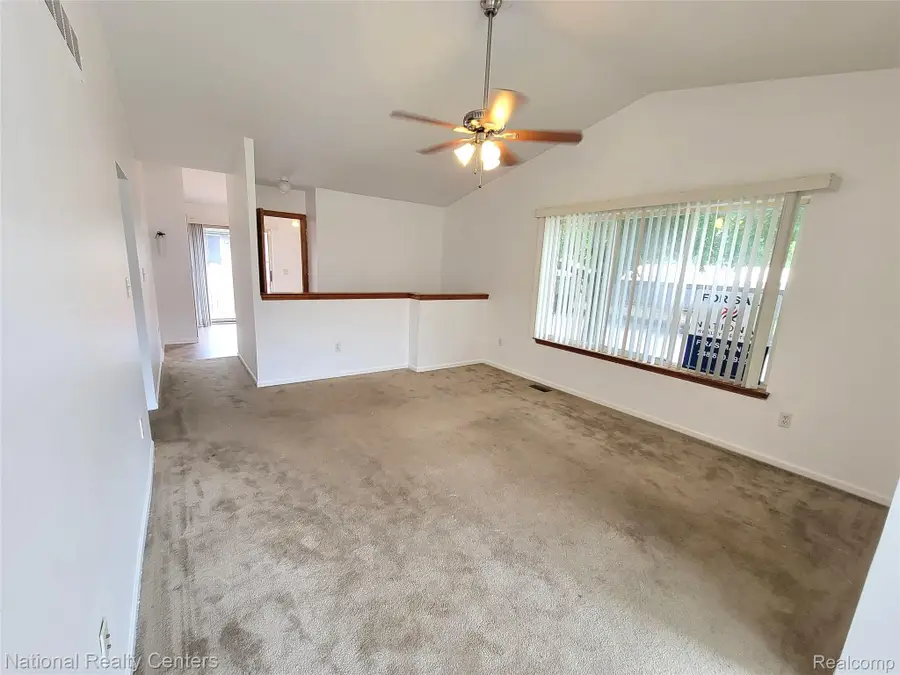 26811 Villa Calabrese, Warren, MI 48091 - Image #3