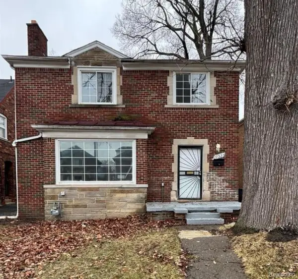 17321 Santa Rosa Drive, Detroit, MI 48221