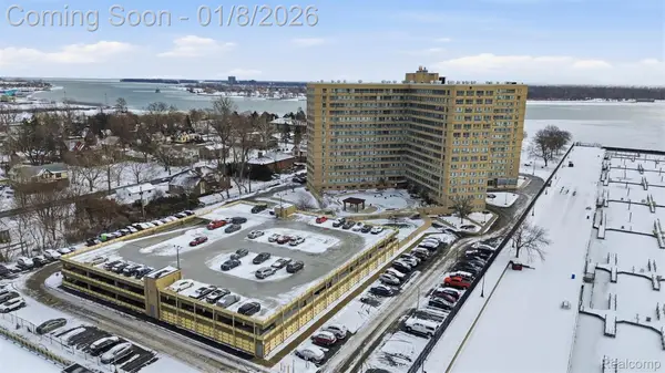 8900 E Jefferson Avenue #603, Detroit, MI 48214