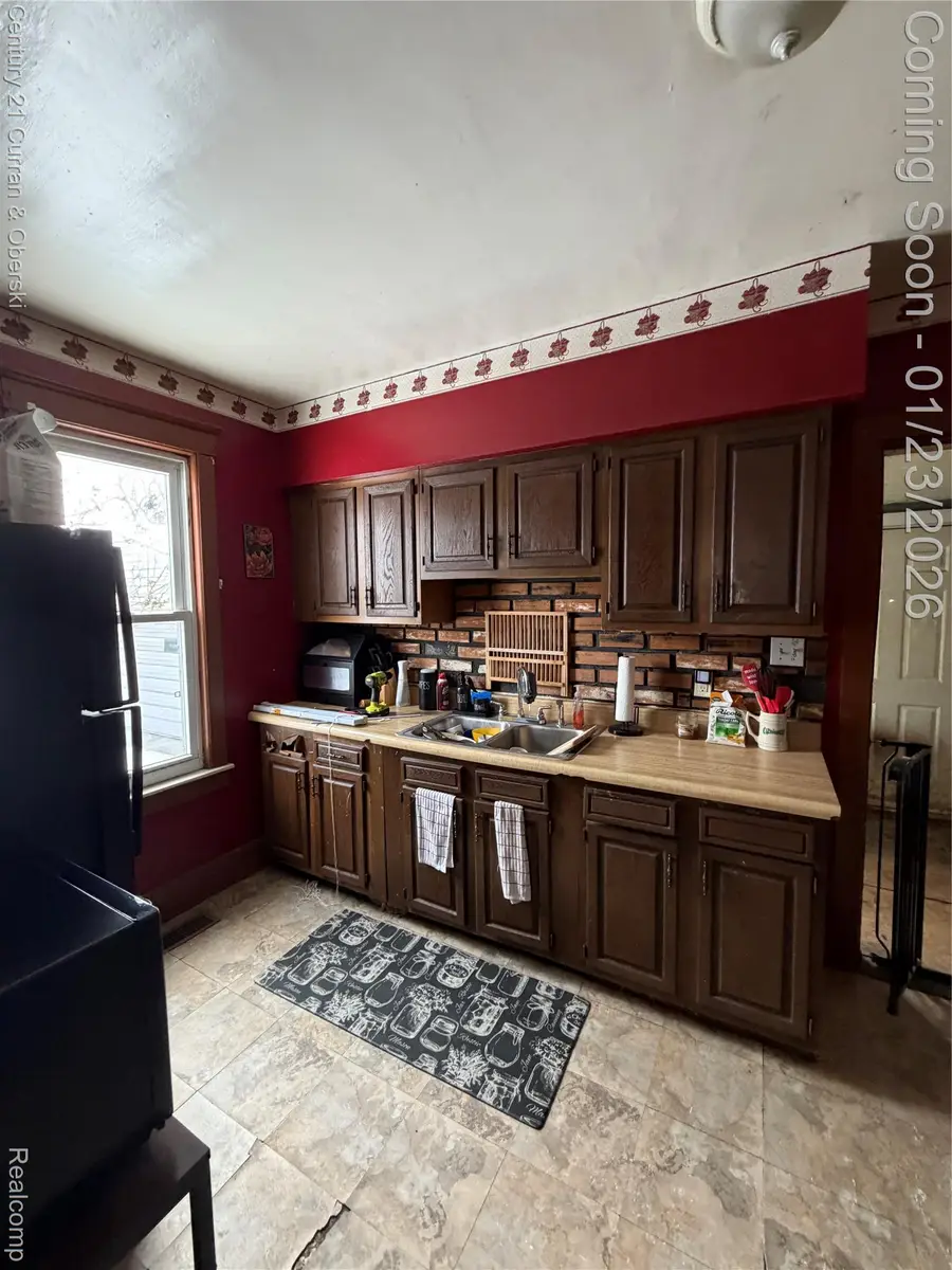25729 Ross Street, Dearborn Heights, MI 48125 - Image #3