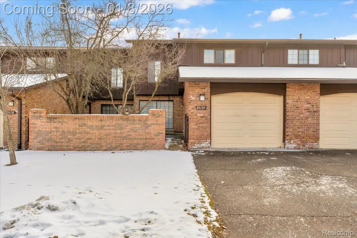 26134 Summerdale Drive, Southfield, MI 48033 - Image #1