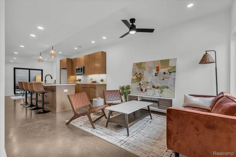 3420 Cochrane St, Detroit, MI 48208 - Image #2