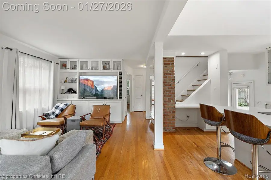 559 E Southlawn Boulevard, Birmingham, MI 48009 - #3