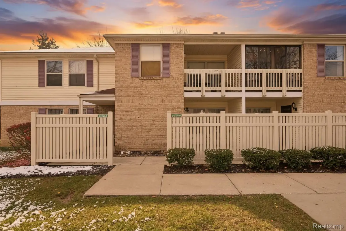 61049 Greenwood Drive, South Lyon, MI 48178 - Image #1