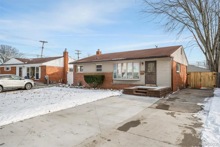 8245 Roosevelt Street, Taylor, MI 48180 - Image #2