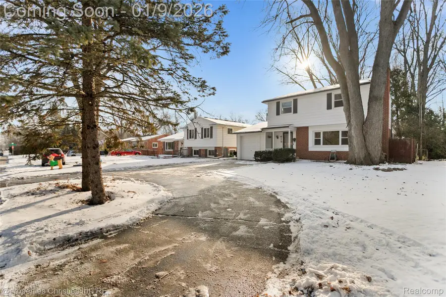 615 W 13 Mile Road, Royal Oak, MI 48073 - #3