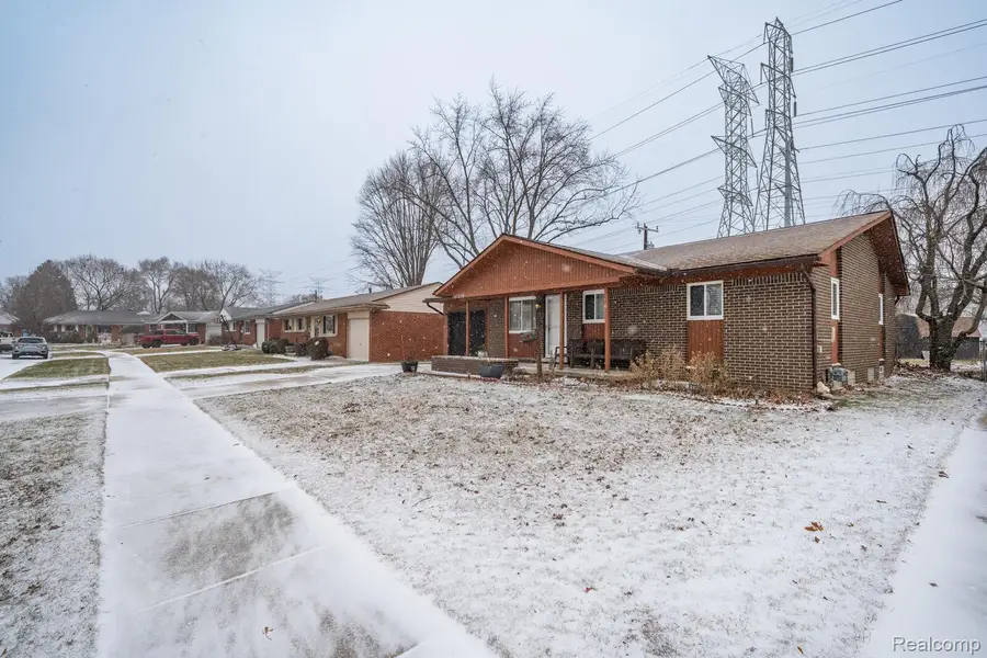 41316 Paign Drive, Sterling Heights, MI 48313 - Image #2