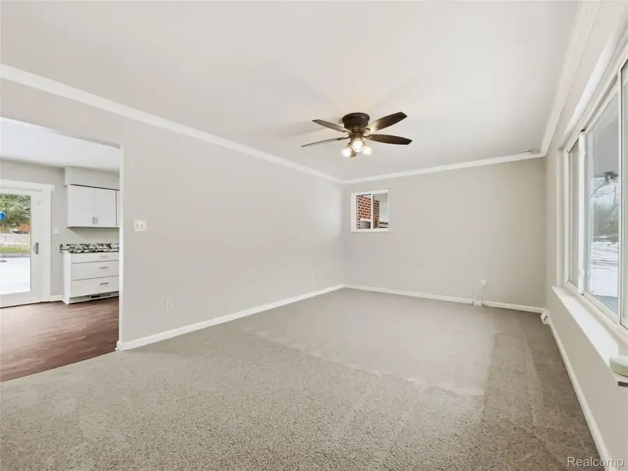 770 Sheryl Drive, Waterford, MI 48328 - Image #3