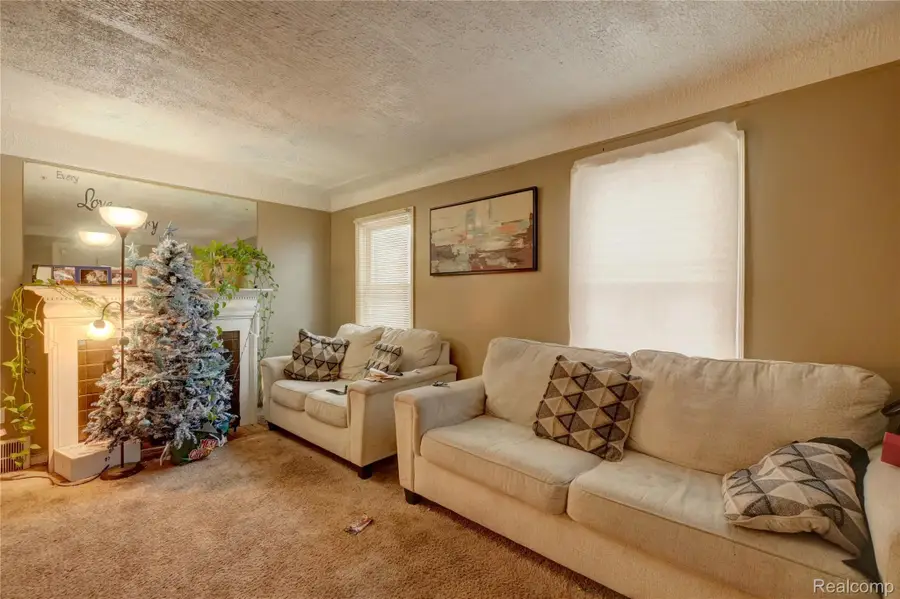 19159 Meyers Road, Detroit, MI 48235 - Image #2