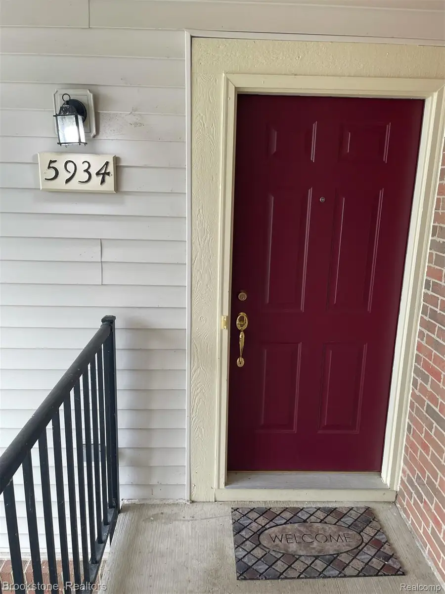 5934 E Island Drive #32, Ypsilanti Charter Township, MI 48111 - #3
