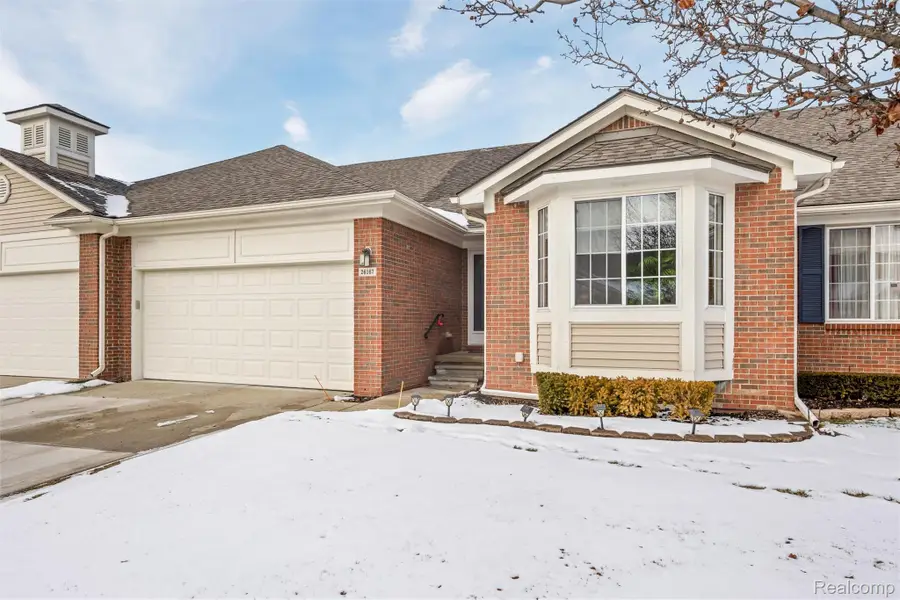26167 Captains Landing, Chesterfield Township, MI 48051 - Image #2