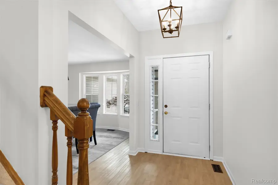 1614 High Pointe Drive, Oxford, MI 48371 - Image #2