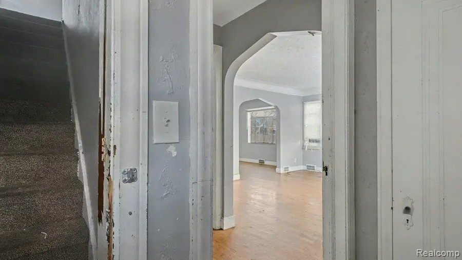 5818 Beaconsfield Street, Detroit, MI 48224 - Image #2