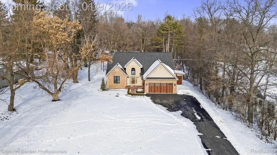 32642 W 11 Mile Road, Farmington Hills, MI 48336 - Image #3