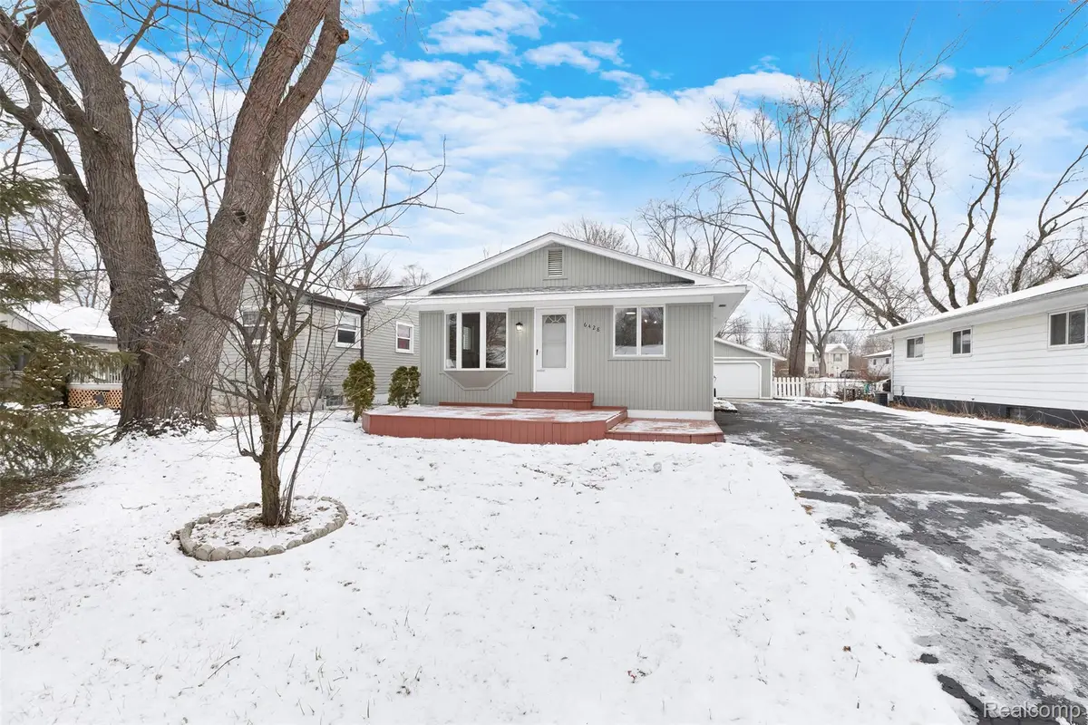 6428 Cloverton Drive, Waterford, MI 48329 - Image #1
