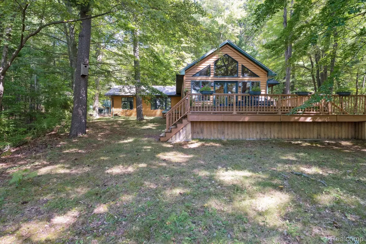 267 W Barnes Lake Road, Columbiaville, MI 48421 - Image #1