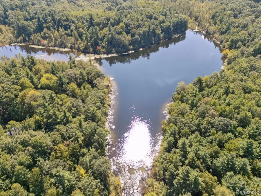 267 W Barnes Lake Road, Columbiaville, MI 48421 - Image #2