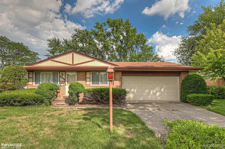 25810 Virginia Drive, Warren, MI 48091 - Image #2