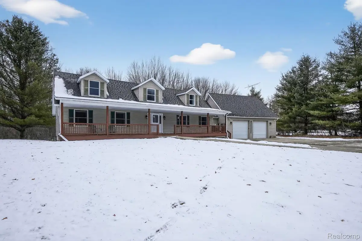 5099 Shields Road, Holly, MI 48442 - Image #1