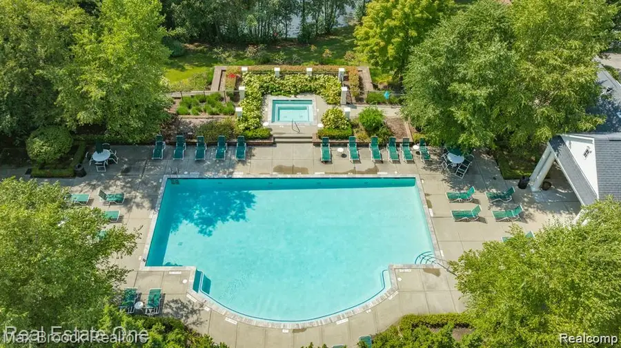 3101 Cameron Circle, Commerce, MI 48390 - Image #2