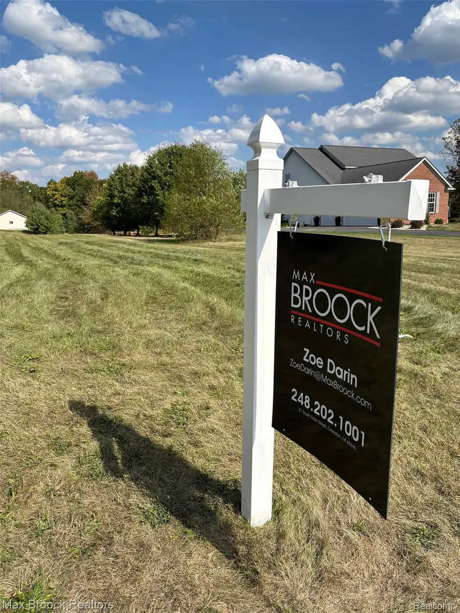 11490 Castleton Court, Dexter, MI 48130 - Image #3