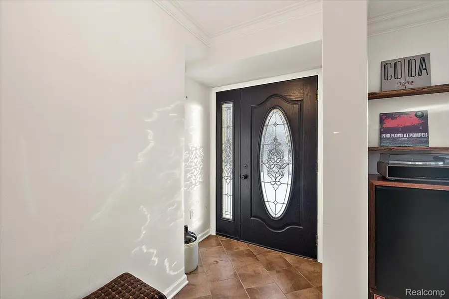 3267 Greentree Road, Bloomfield, MI 48304 - #3