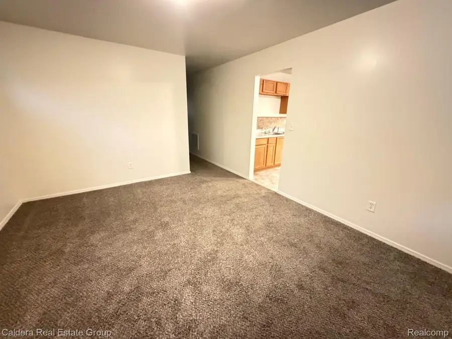 15354 Lahser Road, Detroit, MI 48223 - Image #2