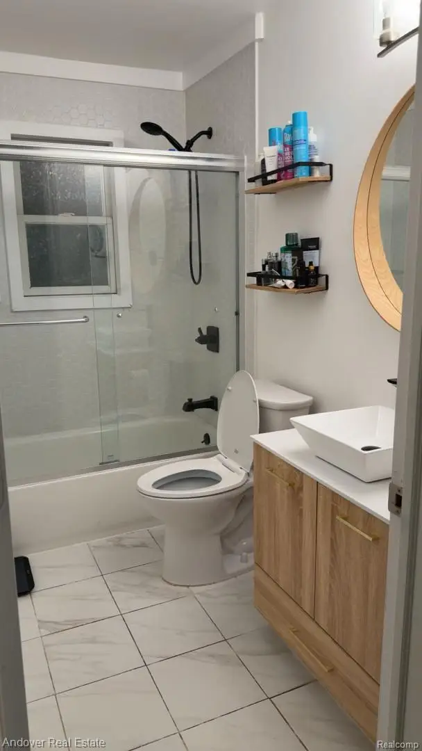 1298 S Cass Lake Road, Waterford, MI 48328 - Image #2