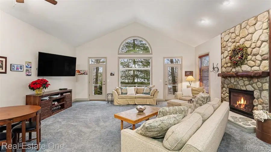 10456 Oak Shore Drive, Green Oak, MI 48178 - Image #3