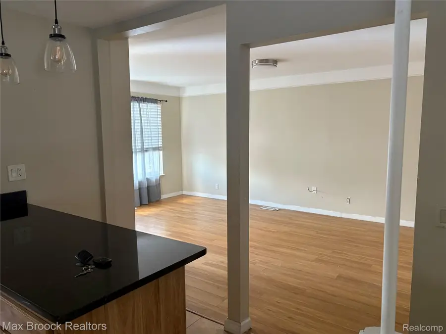 4829 Wolgast Drive, Warren, MI 48092 - Image #2