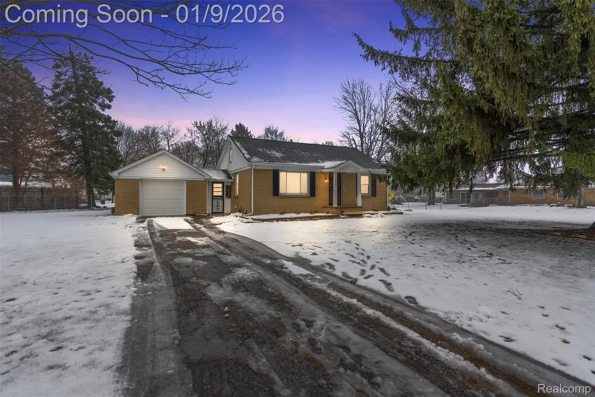 3094 Clayward Drive, Flint, MI 48506 - Image #1
