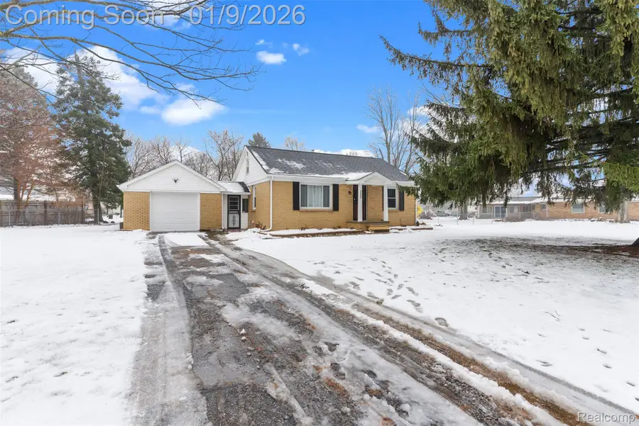 3094 Clayward Drive, Flint, MI 48506 - Image #2