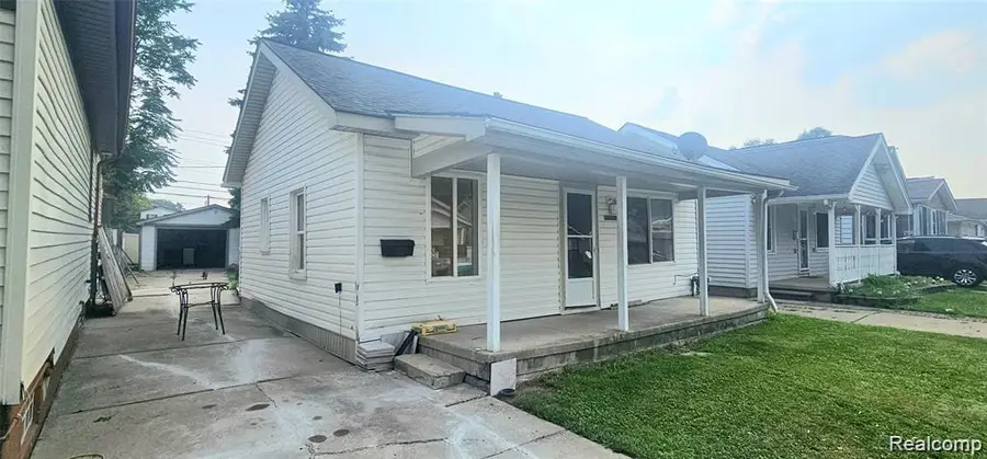 11108 Continental Avenue, Warren, MI 48089 - Image #2