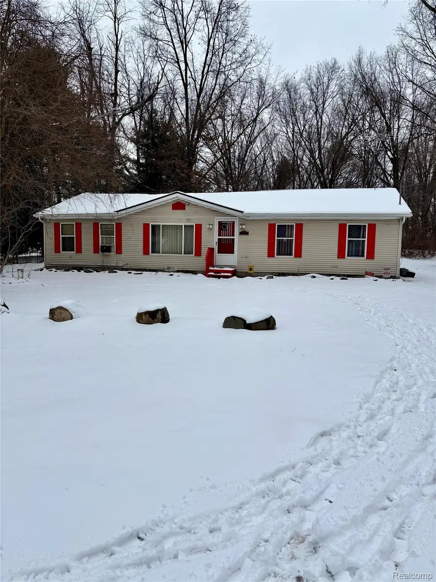 9320 Finch Drive, Linden, MI 48451 - Image #2