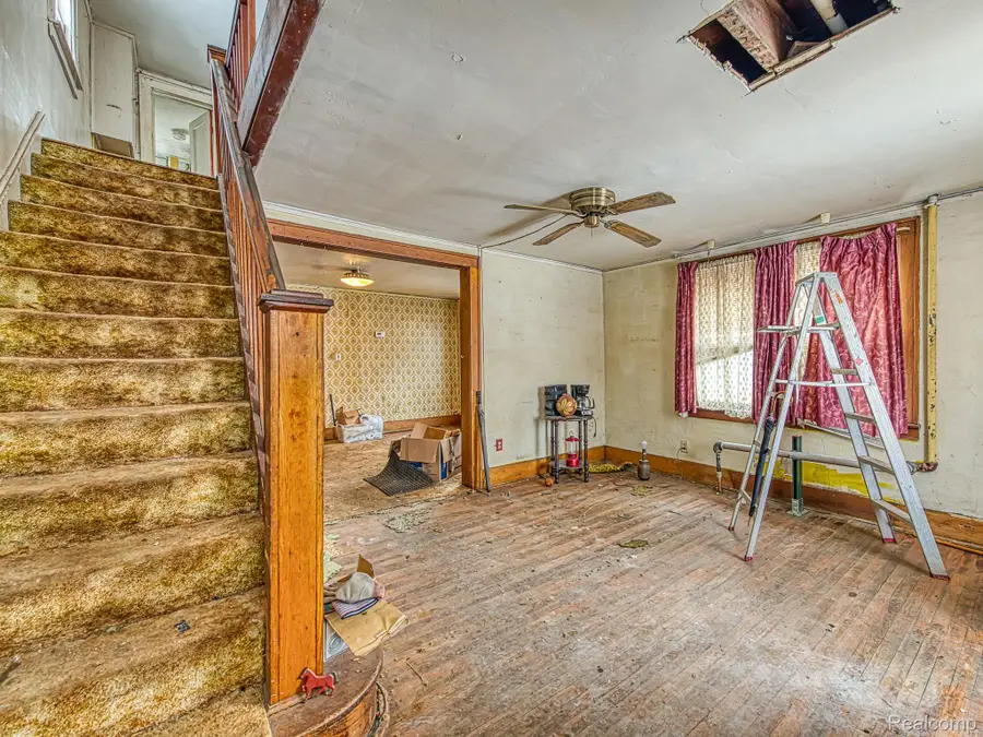 547 Pine Street, Wyandotte, MI 48192 - Image #3