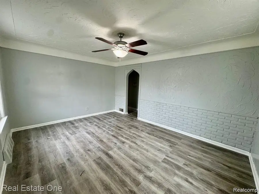 7295 Rosemont Avenue, Detroit, MI 48228 - Image #3