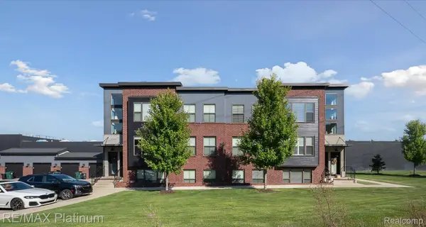 1260 Diamond Court #A, RoyalOak, MI 48067