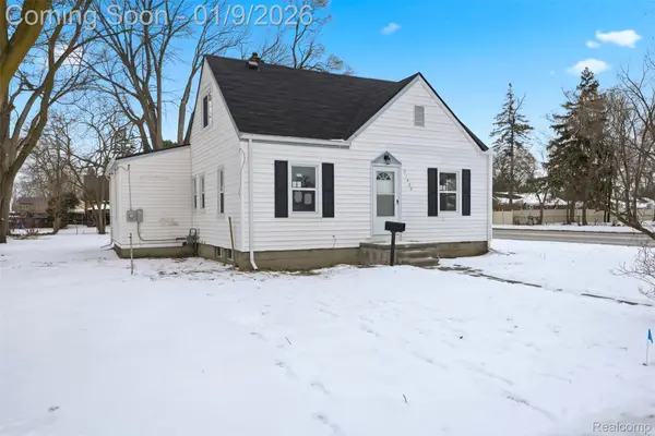 31408 Brown Street, GardenCity, MI 48135
